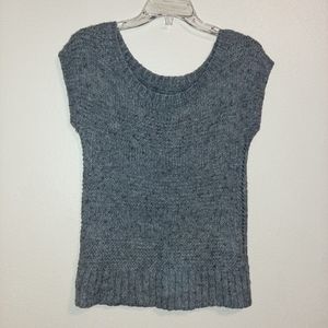American Eagle Outfitters Women's size Med, gray sleeveless sweater #A6022823